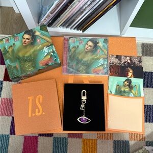 The Life of a Showgirl: Sweat &Vanilla Perfume Edition Limited Release Deluxe CD